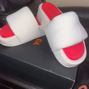 Yeezy limited addition Y3 platform sandal YOUTH SIZE 6 !